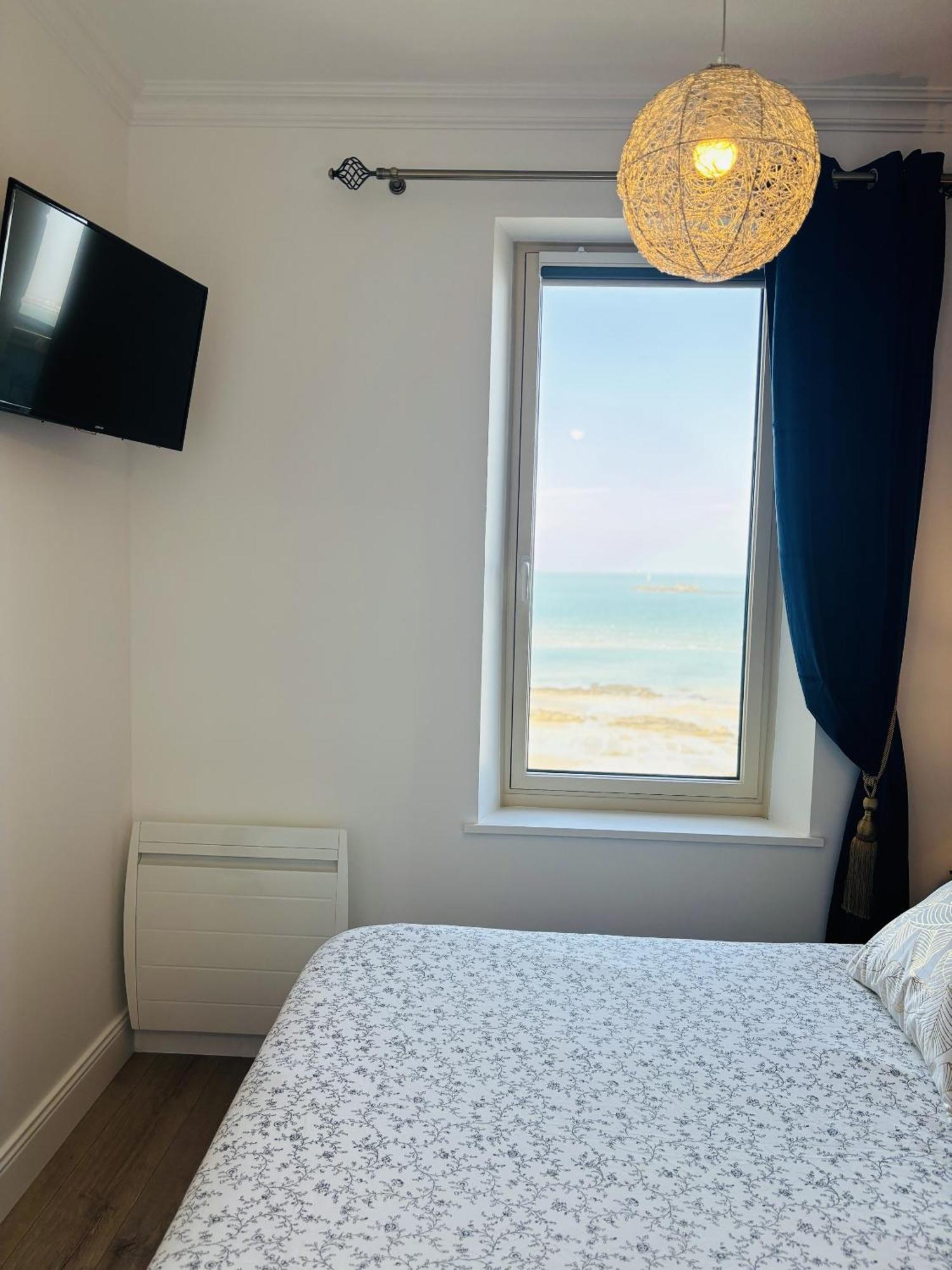 דינאר Villa Ker Eole Vue Mer מראה חיצוני תמונה
